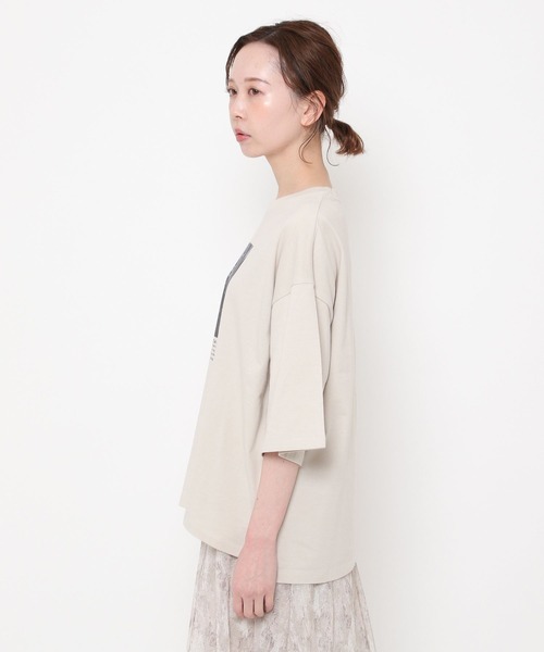mysty woman(ミスティウーマン)の「フォトプリントビッグTシャツ 273532(Tシャツ/カットソー・レディース・ホワイト系2/ホワイト系5/ベージュ系1/ベージュ系2・FREE)」の12枚目の写真