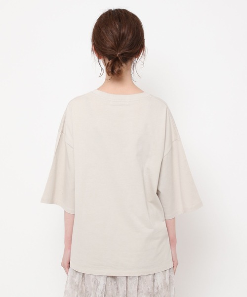 mysty woman(ミスティウーマン)の「フォトプリントビッグTシャツ 273532(Tシャツ/カットソー・レディース・ホワイト系2/ホワイト系5/ベージュ系1/ベージュ系2・FREE)」の18枚目の写真
