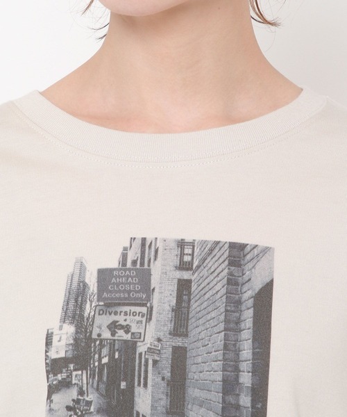 mysty woman(ミスティウーマン)の「フォトプリントビッグTシャツ 273532(Tシャツ/カットソー・レディース・ホワイト系2/ホワイト系5/ベージュ系1/ベージュ系2・FREE)」の21枚目の写真