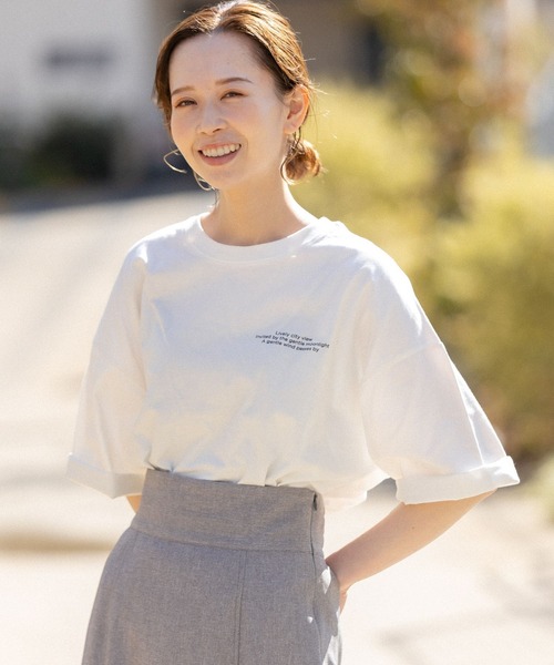 mysty woman(ミスティウーマン)の「フォトプリントビッグTシャツ 273532(Tシャツ/カットソー・レディース・ホワイト系2/ホワイト系5/ベージュ系1/ベージュ系2・FREE)」の17枚目の写真