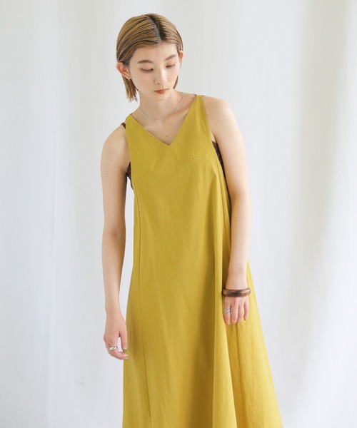 select MOCA（セレクトモカ）の「切り替えボリュームキャミワンピース（ワンピース・レディース・ブラック/アイボリー/イエロー・FREE）」の4枚目の写真
