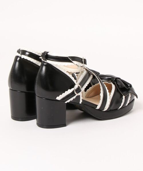 BODYLINE（ボディライン）の「ガーリーやゴスロリファッションにも使える スカラップレース風アンクル&クロスストラップのレディースロリータシューズ（パンプス・レディース・ブラック×ホワイト/レッド/サックスブルー/ブラック/ホワイト・S/M/L）」の16枚目の写真