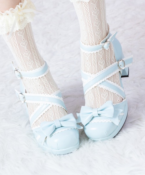 BODYLINE（ボディライン）の「ガーリーやゴスロリファッションにも使える スカラップレース風アンクル&クロスストラップのレディースロリータシューズ（パンプス・レディース・ブラック×ホワイト/レッド/サックスブルー/ブラック/ホワイト・S/M/L）」の4枚目の写真