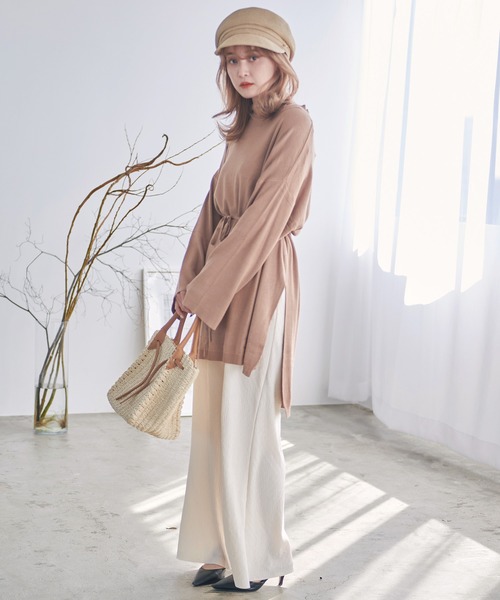 Dita（ディータ）の「《長さ自由自在!カット可能◎》プリーツセミフレアリラックスパンツ（その他パンツ・レディース・ブラック/ナチュラル/スモークピンク・M/L）」の3枚目の写真