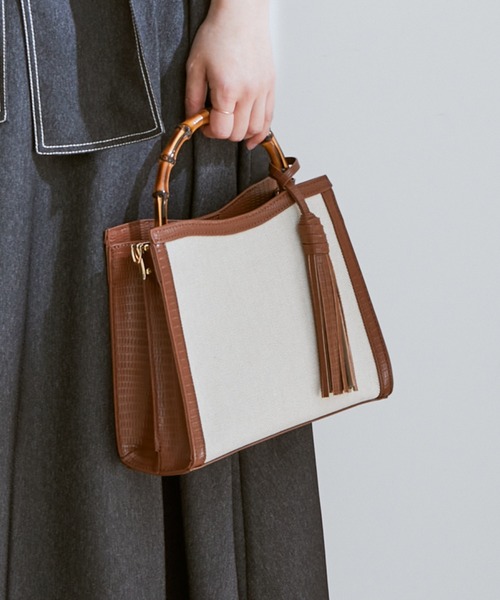 cache cache(カシュ カシュ)の「【cache cache】バンブーハンドル2WAYトートバッグ(ショルダーバッグ・レディース・ブラック/キャメル・FREE)」の4枚目の写真