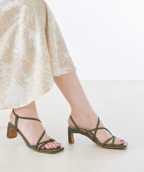 menue（メヌエ）の「華奢多連ストラップ 6cmヒール サンダル（サンダル・レディース・ブラック/ベージュ/グリーン/アイボリー/グレイッシュベージュ/オレンジ・LL/3L/S/M/L/XS）」の5枚目の写真