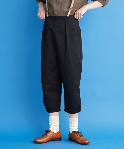 Malle（マル）の「malle コンパクトリネンカルゼ 短めパンツ（その他パンツ・レディース・ブラック/ベージュ・FREE）」の8枚目の写真