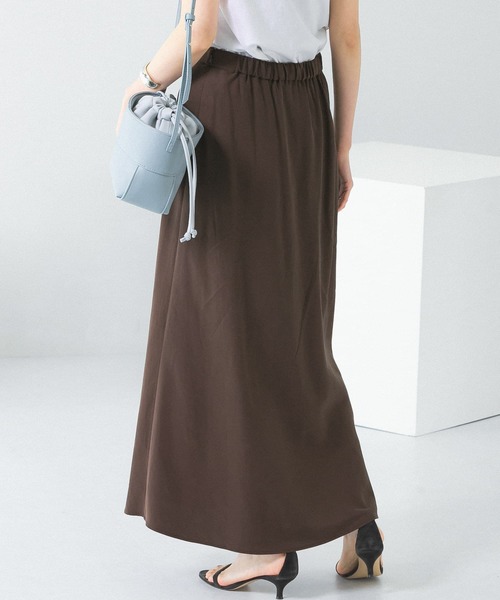 URBAN RESEARCH ROSSO WOMEN(アーバンリサーチ ロッソ)の「リネンフレアーナロースカート(スカート・レディース・ブラウン/グリーン/アイボリー/レッド・38/36)」の8枚目の写真