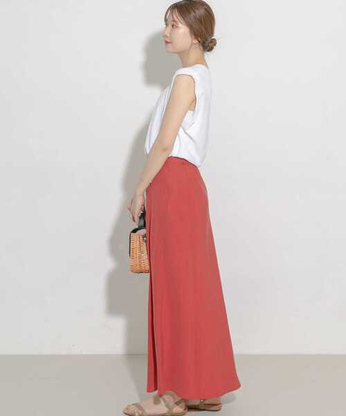 URBAN RESEARCH ROSSO WOMEN(アーバンリサーチ ロッソ)の「リネンフレアーナロースカート(スカート・レディース・ブラウン/グリーン/アイボリー/レッド・38/36)」の11枚目の写真