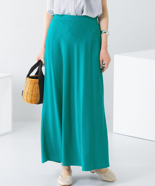 URBAN RESEARCH ROSSO WOMEN(アーバンリサーチ ロッソ)の「リネンフレアーナロースカート(スカート・レディース・ブラウン/グリーン/アイボリー/レッド・38/36)」の16枚目の写真