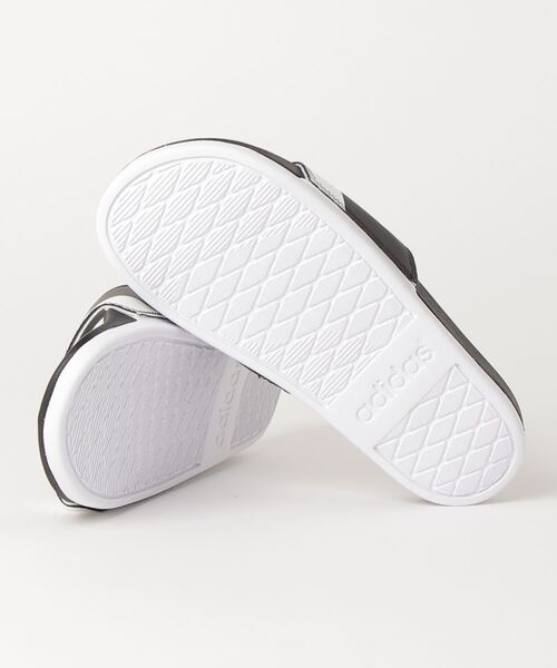 adidas(アディダス)の「ADILETTECOMFORTU GV9712(サンダル・メンズ・ブラック系その他・25.5cm/26.5cm/27.5cm/28.5cm/22.5㎝/23.5㎝/24.5㎝)」の3枚目の写真