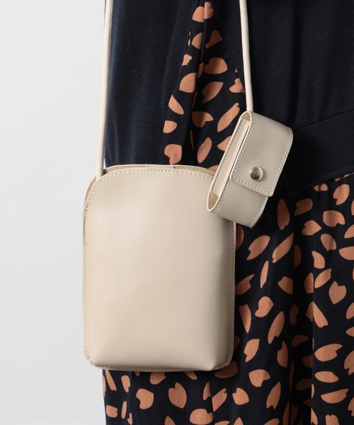 MAISON BREEZE（メゾンブリーズ）の「【MAISON BREEZE】マルチツインミニスマホショルダーバッグ KNF（ショルダーバッグ・レディース・ホワイト/ブラック/ベージュ/ブルー/イエロー・FREE）」の3枚目の写真