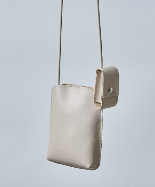 MAISON BREEZE（メゾンブリーズ）の「【MAISON BREEZE】マルチツインミニスマホショルダーバッグ KNF（ショルダーバッグ・レディース・ホワイト/ブラック/ベージュ/ブルー/イエロー・FREE）」の17枚目の写真