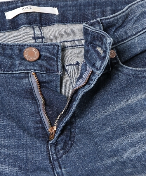 AZUL by moussy（アズールバイマウジー）の「スリムフィットスキニー(L70)（その他パンツ・レディース・ブルー系その他/ライトブルー・LARGE/MEDIUM/SMALL/X-SMALL）」の5枚目の写真