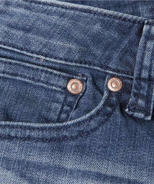 AZUL by moussy（アズールバイマウジー）の「スリムフィットスキニー(L70)（その他パンツ・レディース・ブルー系その他/ライトブルー・LARGE/MEDIUM/SMALL/X-SMALL）」の6枚目の写真