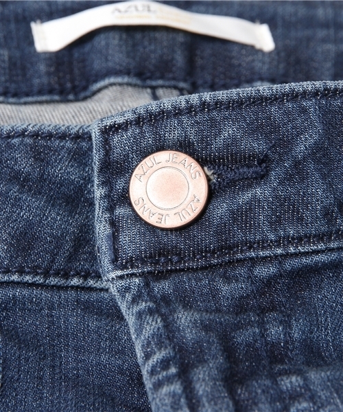 AZUL by moussy（アズールバイマウジー）の「スリムフィットスキニー(L70)（その他パンツ・レディース・ブルー系その他/ライトブルー・LARGE/MEDIUM/SMALL/X-SMALL）」の7枚目の写真