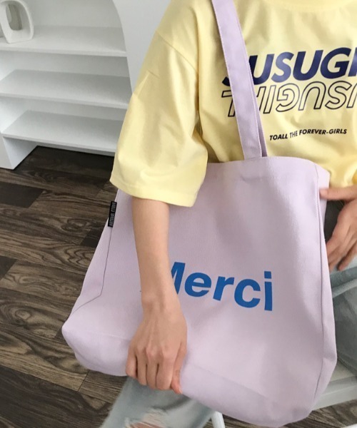 Loueme（ルエム）の「Merci ロゴ キャンバストートバッグ