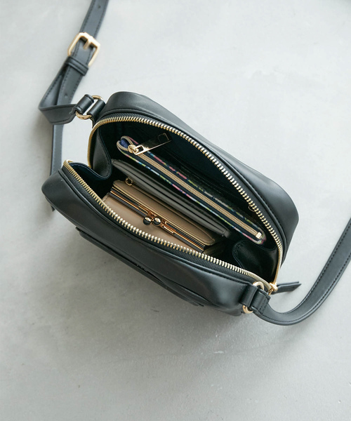 ROPE' PICNIC(ロペピクニック)の「エンボスエンブレムスクエアショルダーバッグ(ショルダーバッグ・レディース・ブラック/キナリ・FREE)」の19枚目の写真