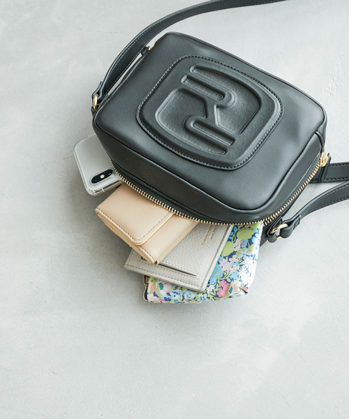 ROPE' PICNIC(ロペピクニック)の「エンボスエンブレムスクエアショルダーバッグ(ショルダーバッグ・レディース・ブラック/キナリ・FREE)」の20枚目の写真