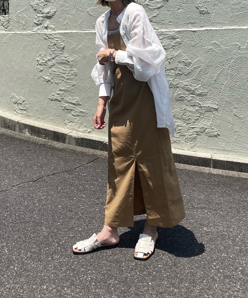 LE MORE(リモア)の「リネンキャミワンピ(ワンピース・レディース・ベージュ/アイボリー/キャメル・FREE/SMALL)」の8枚目の写真