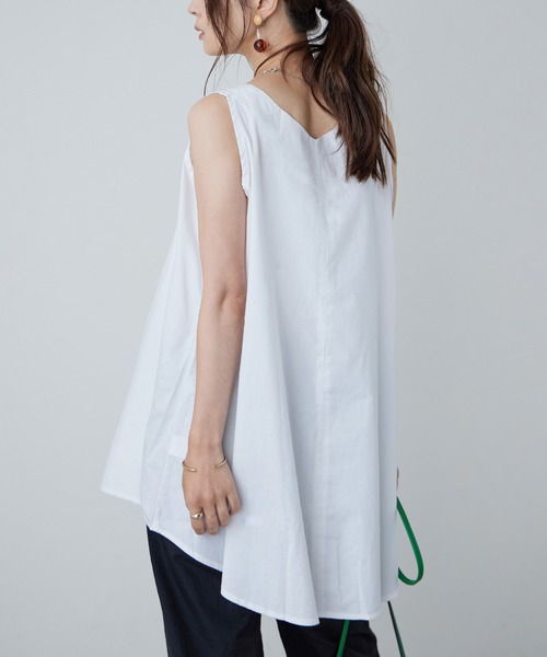 Fashion Letter(ファッションレター)の「ノースリーブチュニック(シャツ/ブラウス・レディース・ライトグレー/ブラック/オフホワイト/ブルー系その他・M/4L/LL/L/3L)」の18枚目の写真