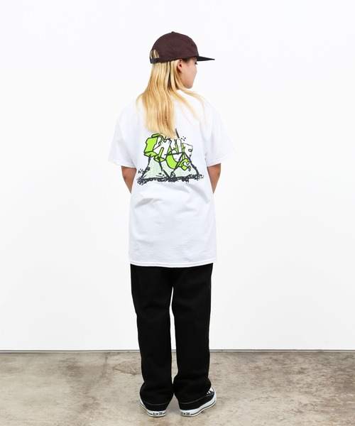 HUF QUAKE TT TEE Tシャツ HUF（ハフ）の「QUAKE TT TEE / HUF プリントTシャツ（Tシャツ
