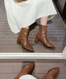 Pointed toe short ブーツ