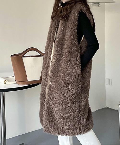 emi+（エミプラス）の「ボリュームファーロングベスト ジレ（ベスト