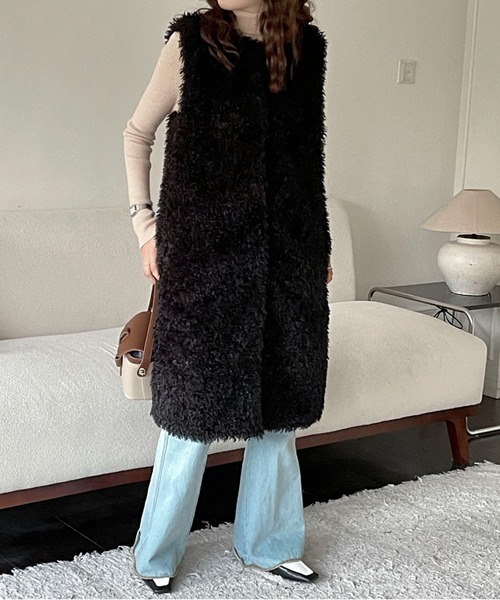 emi+（エミプラス）の「ボリュームファーロングベスト ジレ（ベスト