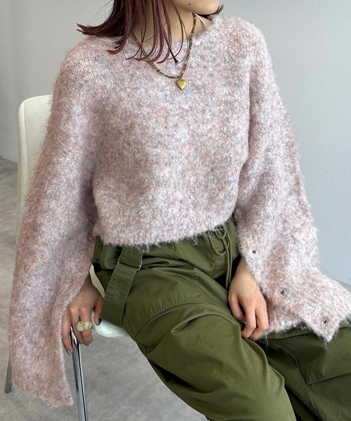w closet（ダブルクローゼット）の「ブークレ起毛オープンスリーブプルオーバー（ニット/セーター・レディース・グレー/オフホワイト/ピンク系/グレー系その他/ベージュ・FREE）」の3枚目の写真