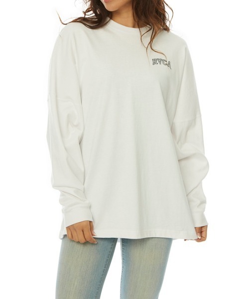 RVCA(ルーカ)の「RVCA レディース ARCHED FAKE RVCA LT ロングスリーブTシャツ【2022年秋冬モデル】/ルーカ長袖ロンT(Tシャツ/カットソー・レディース・ホワイト/ブラック・SMALL/MEDIUM/X-SMALL)」の3枚目の写真