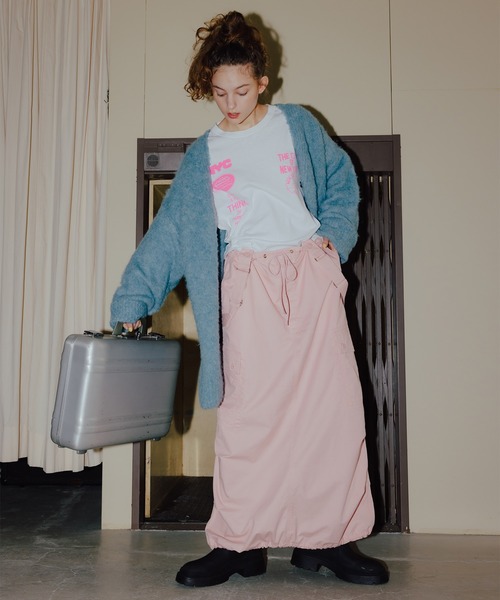 w closet(ダブルクローゼット)の「サスペンダー付きパラシュートスカート(ジャンパースカート・レディース・カーキ/ブラック/ピンク・FREE)」の3枚目の写真