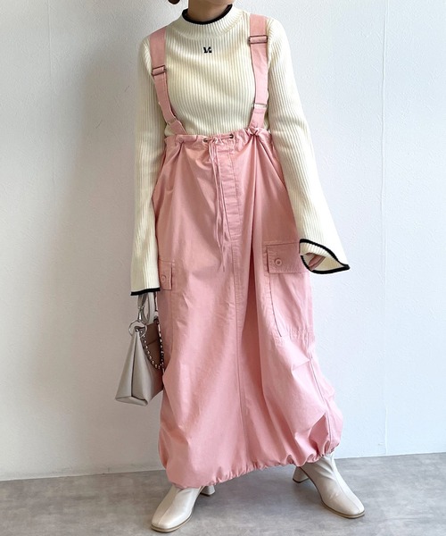 w closet(ダブルクローゼット)の「サスペンダー付きパラシュートスカート(ジャンパースカート・レディース・カーキ/ブラック/ピンク・FREE)」の14枚目の写真