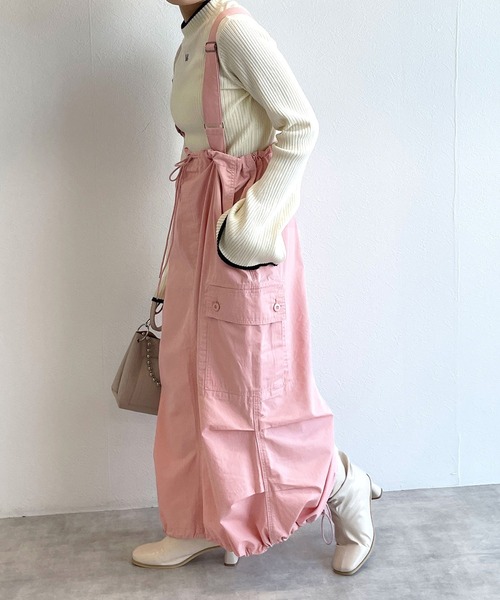 w closet（ダブルクローゼット）の「サスペンダー付きパラシュート