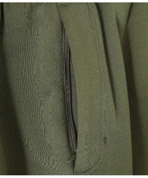 DAIWA PIER39（ダイワピア39）の「DAIWA PIER39 / ダイワ ピアサーティナイン：TECH SWEAT 6P PANTS：BP-53022W[PIE]（スウェットパンツ・メンズ・ダークネイビー/オリーブ系/ヘザーグレー・M/S/L）」の19枚目の写真