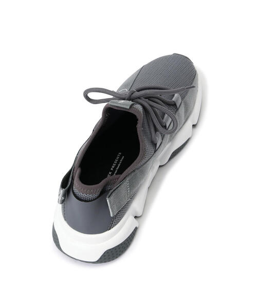 MAISON MAVERICK PRESENTS(メゾンマベリックプレゼンツ)の「MAISON MAVERICK PRESENTS(メゾン・マベリック・プレゼンツ)シューレースダッドスニーカー /MS2047(スニーカー・レディース・グレー/ブラック/ホワイト・22.5/23.5/24.0/24.5/23.0)」の9枚目の写真