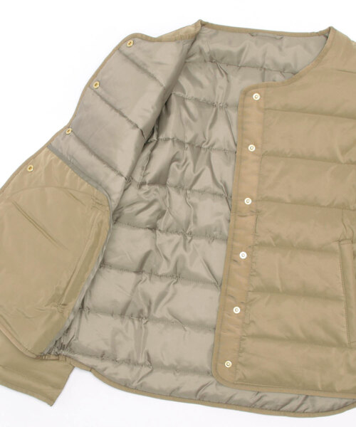 Samansa Mos2 blue（サマンサモスモスブルー）の「ライナージャケット（ノーカラージャケット・レディース・ブラック/カーキ/ライトベージュ・MEDIUM/LARGE）」の15枚目の写真