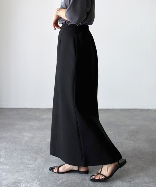 Riberry（リベリー）の「ダンボールタイトスカート（スカート・レディース・ブラック/アイボリー・FREE）」の5枚目の写真