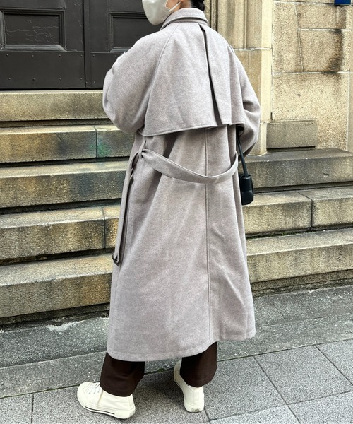 CPCM(シーピーシーエム)の「フェイクウールケープ付きステンカラーコート(ステンカラーコート・レディース・イエロー/グレイッシュベージュ/ダークブラウン・FREE)」の22枚目の写真