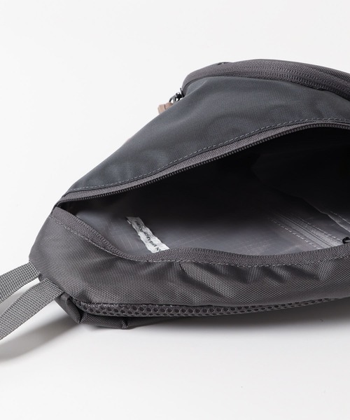 URBAN RESEARCH DOORS（アーバンリサーチドアーズ）の「URD SHOULDER BAG（ショルダーバッグ・メンズ・ブラック/グレー/ベージュ系その他・-）」の14枚目の写真