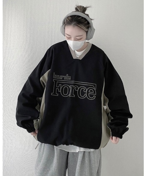 YACA（ヤーカ）の「v neck nylon pullover/Vネックナイロンプルオーバー（ジャージ）」 WEAR