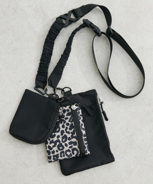 Green　Parks（グリーンパークス）の「・マルチ3Pポーチショルダー（ショルダーバッグ・レディース・グレー/ブラック/ベージュ・FREE）」の2枚目の写真