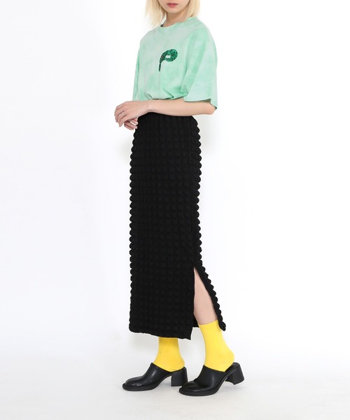 PUNYUS(プニュズ)の「ポップコーンスリットロングスカート(スカート・レディース・ピンク/ライトパープル/ブルー/ブラック・1/2/3/4)」の2枚目の写真