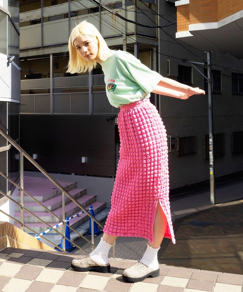 PUNYUS(プニュズ)の「ポップコーンスリットロングスカート(スカート・レディース・ピンク/ライトパープル/ブルー/ブラック・1/2/3/4)」の6枚目の写真