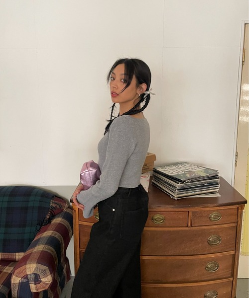 EPIMI E'PIMMY(エピミエピミー)の「ホックデザインリブカーディガン(カーディガン/ボレロ・レディース・オフホワイト/グレー/ブラック・MEDIUM)」の20枚目の写真