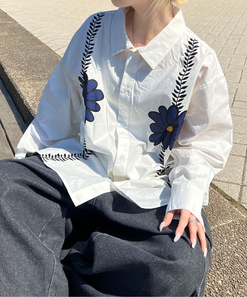 sedacle(セダクル)の「デイジーシャツ(シャツ/ブラウス・メンズ・オフホワイト/サックスブルー・MEDIUM/LARGE)」の2枚目の写真
