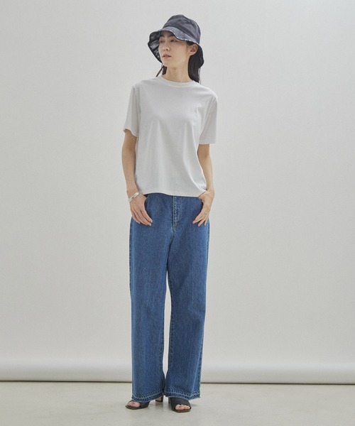 SALON adam et rope'（サロン アダム エ ロペ）の「【UVケア・接触冷感・洗濯耐久】PRIMA VEIL コットンコンパクトTシャツ（Tシャツ/カットソー・レディース・ホワイト/ブラック/カーキ・FREE）」の15枚目の写真