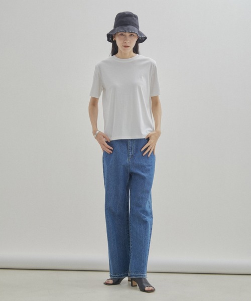 SALON adam et rope'（サロン アダム エ ロペ）の「【UVケア・接触冷感・洗濯耐久】PRIMA VEIL コットンコンパクトTシャツ（Tシャツ/カットソー・レディース・ホワイト/ブラック/カーキ・FREE）」の18枚目の写真