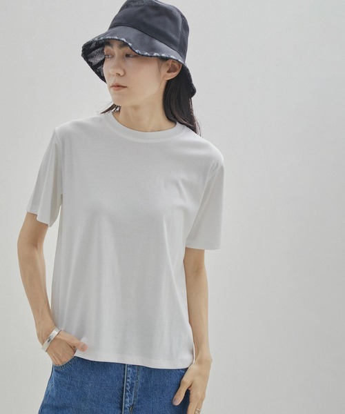 SALON adam et rope'（サロン アダム エ ロペ）の「【UVケア・接触冷感・洗濯耐久】PRIMA VEIL コットンコンパクトTシャツ（Tシャツ/カットソー・レディース・ホワイト/ブラック/カーキ・FREE）」の13枚目の写真