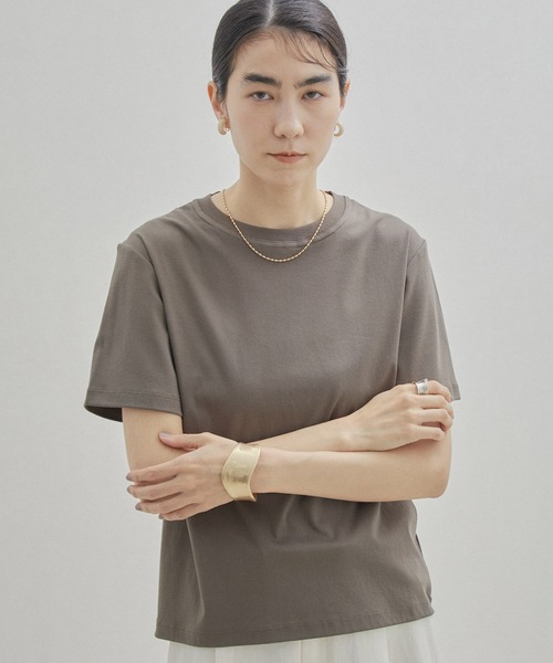 SALON adam et rope'（サロン アダム エ ロペ）の「【UVケア・接触冷感・洗濯耐久】PRIMA VEIL コットンコンパクトTシャツ（Tシャツ/カットソー・レディース・ホワイト/ブラック/カーキ・FREE）」の14枚目の写真